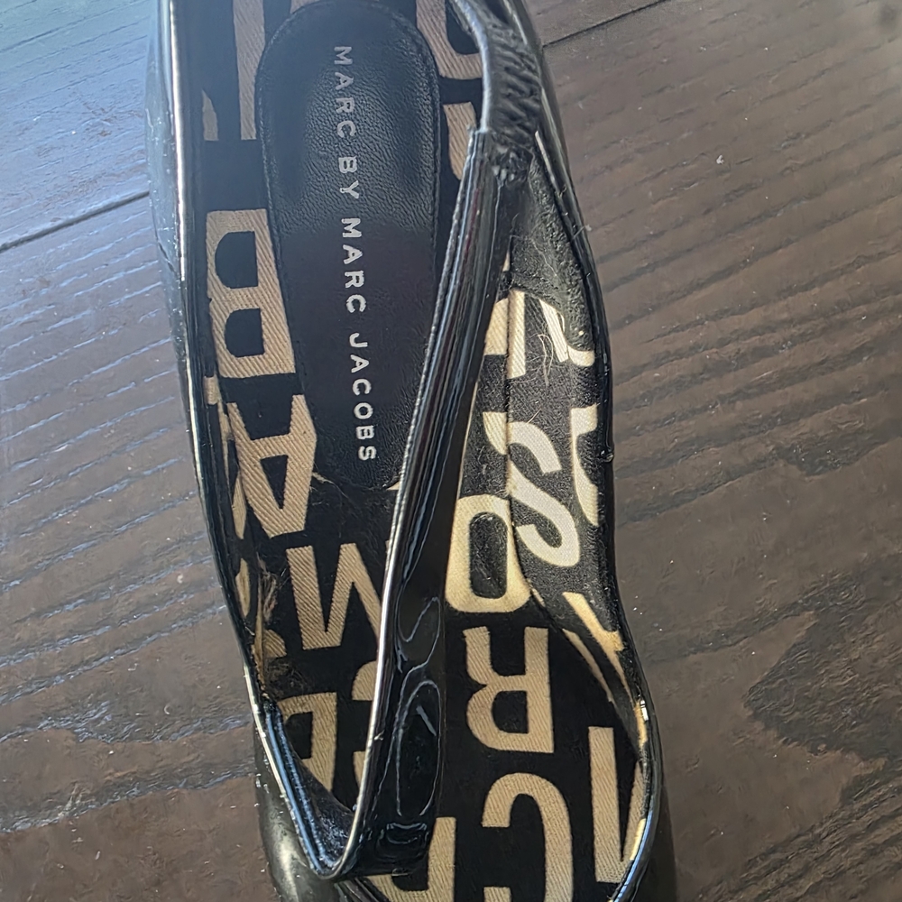 Marc by Marc Jacobs Black Patent Leather Mary Jane Flats - Picture 4 of 7